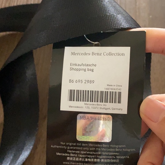 Mercedes Benz felt shoulder bag - Picture 2 of 6